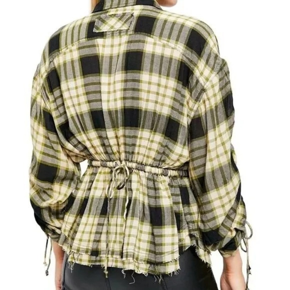 WE THE FREE S Pacific Dawn Drawstring Top Black Plaid Ruched Sleeve Raw Hem Snap - Picture 2 of 9